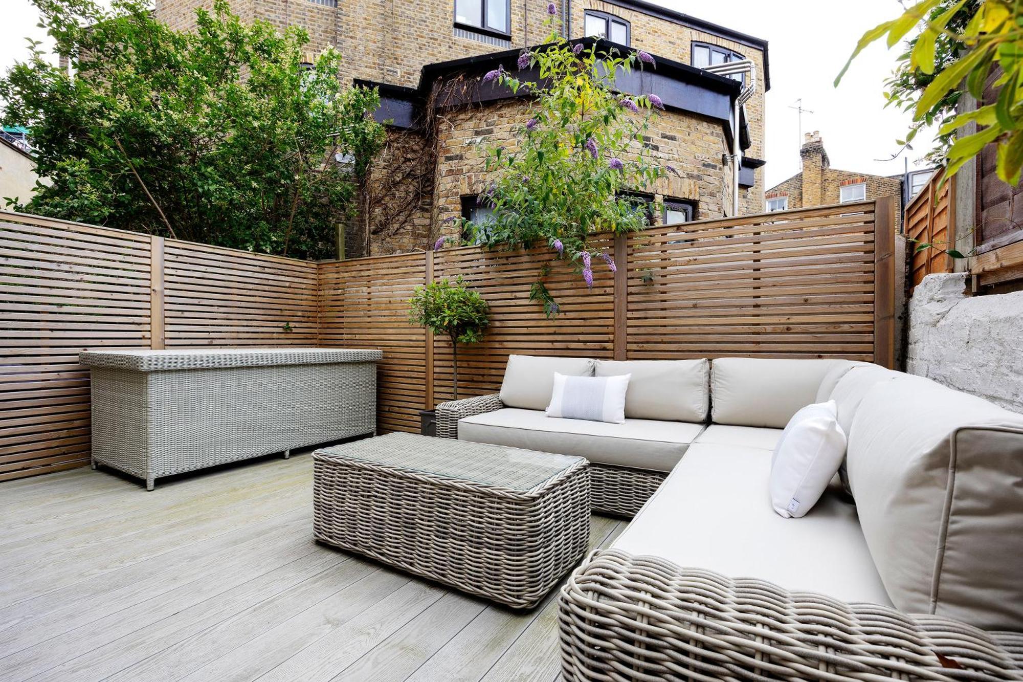 Veeve - Mirabel * London